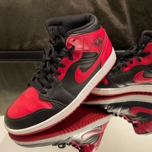 Jordan 1 Mid ‘Alternate Bred’